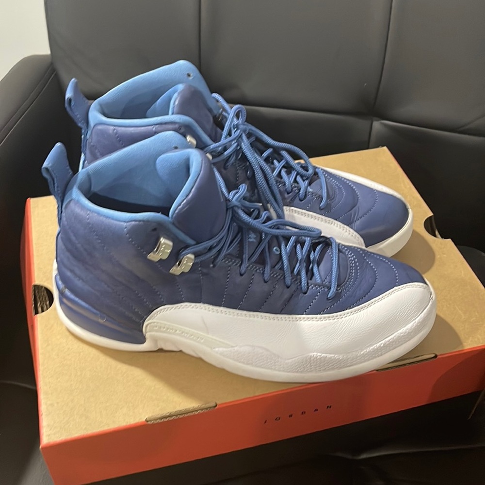 Jordan 12 size 8.5
